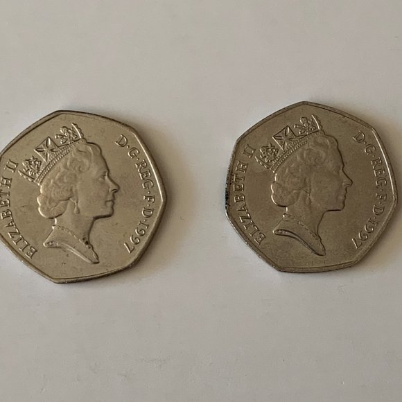 Fifty Pence 50p Coins - 1997 - United Kingdom UK - Queen Elizabeth II - Picture 2 of 4